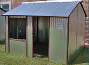 Medium Deluxe Shack