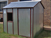 Small Deluxe Shack